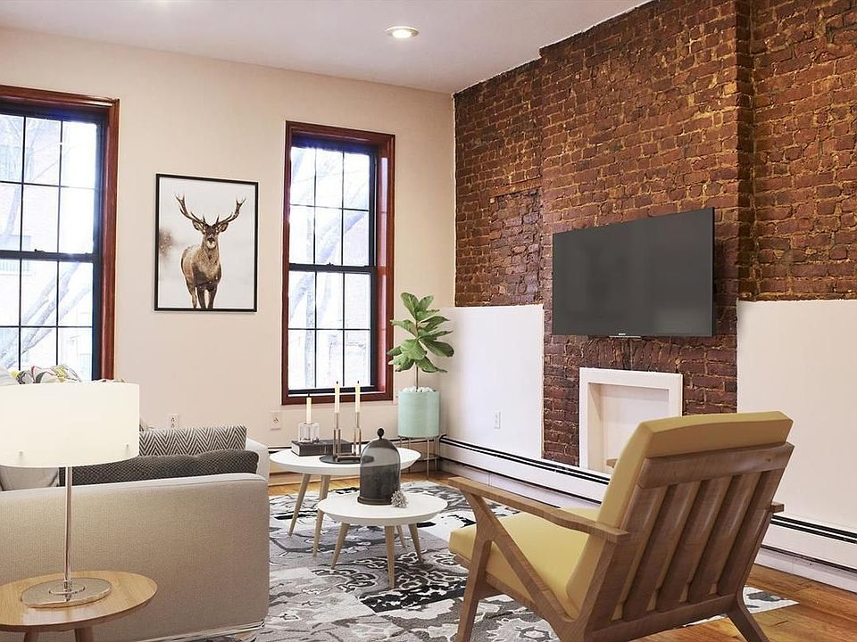 1st image of 1097 Putnam Ave #2