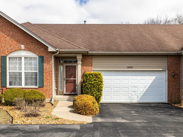 16929 Mendota Dr, Lockport, IL 60441