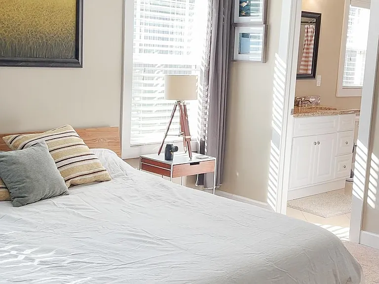 203 Paris View Dr — Photo 3