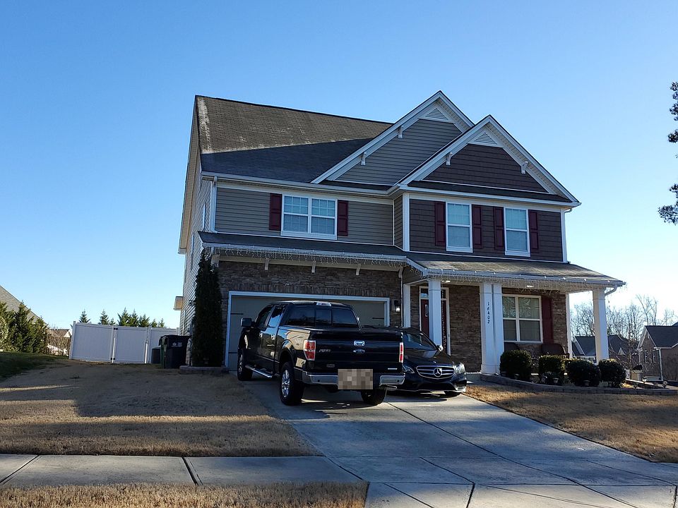 2nd image of 16402 Birchley Cir