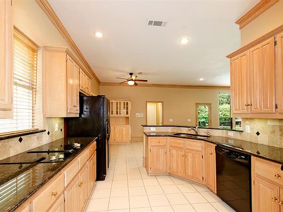 5th image of 3209 Blenheim Ct