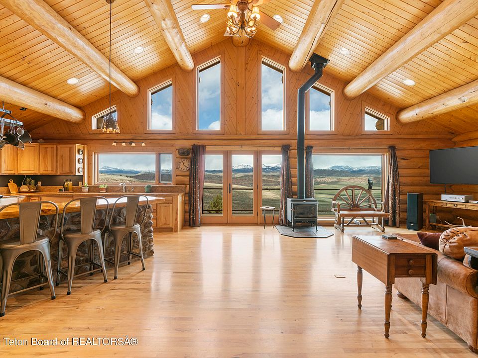 2nd image of 16 Water Gulch Ct