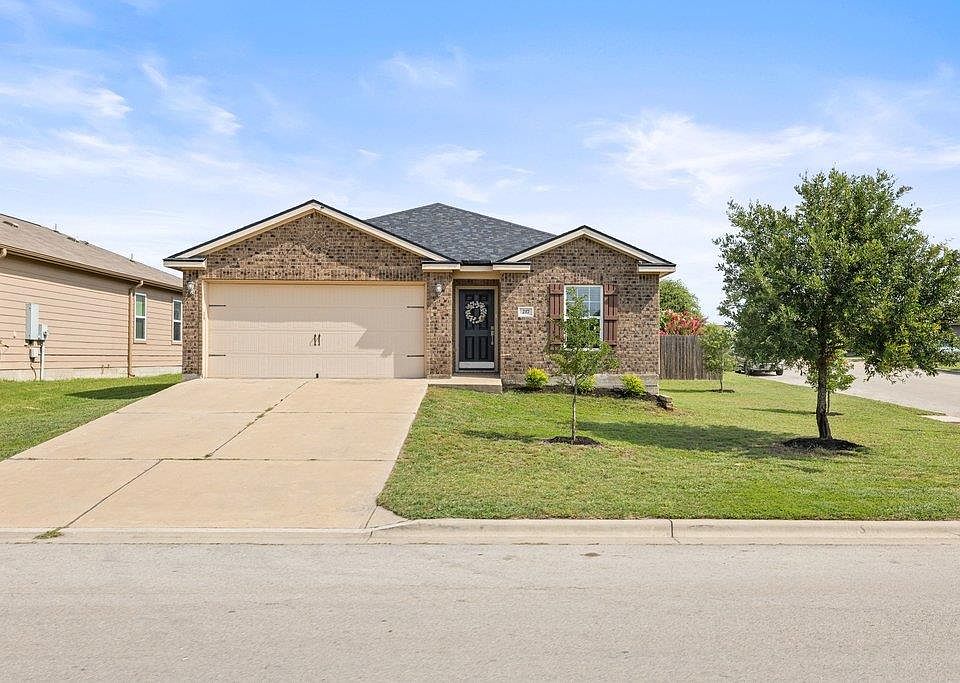 1st image of 217 Farmer Ln