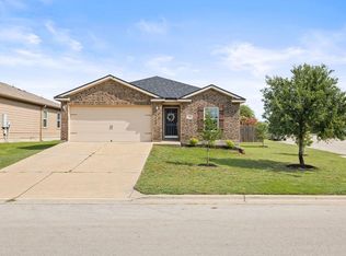 217 Farmer Ln, Jarrell, TX 76537