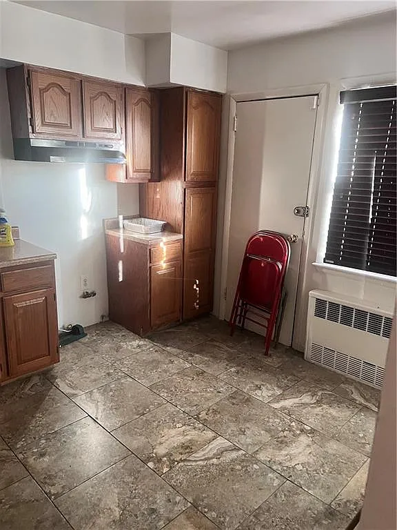 5 bed, 2.0 bath, 1530 sqft, $5,200 — Photo 4