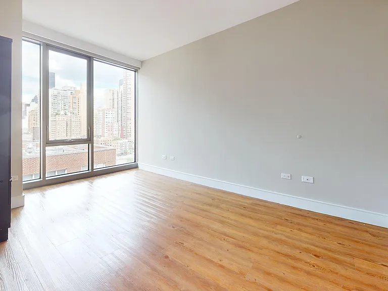 237 E 34th St #1404 — Photo 10