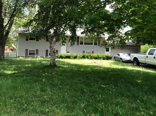 12000 Porter Dr, Champlin, MN 55316