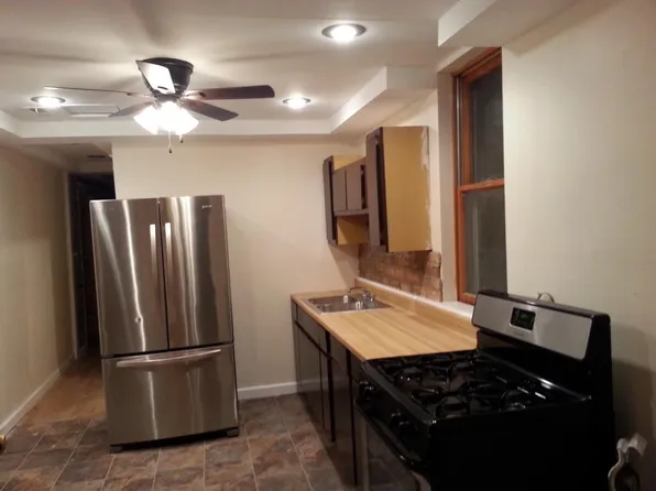 9616 S Exchange Ave, Chicago, IL