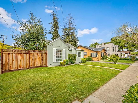4th image of 17705 Park Way