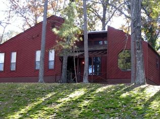 257 Castleair Dr NE, Kennesaw, GA 30144