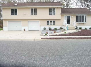 504 Portsmouth Rd, Cape May, NJ 08204