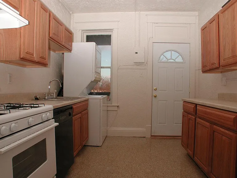 502 Bryan St #F — Photo 12