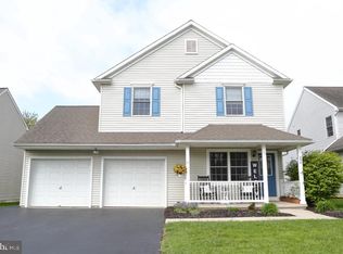 256 N Oak St, Lititz, PA 17543