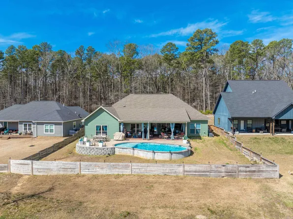 664 Hiram Dr, Bauxite, AR 72011