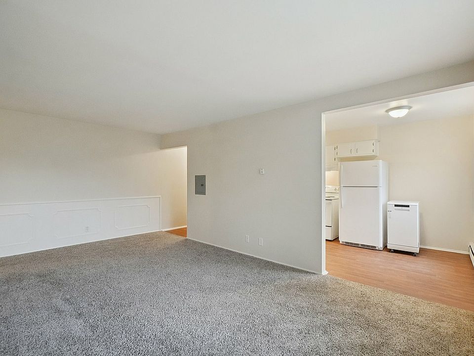 Living Room / Dining Room