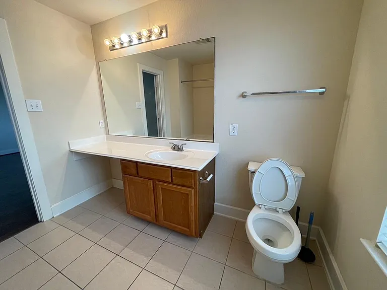 11928 Prior Park Dr — Photo 17