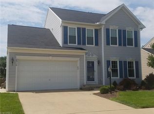 8516 Westfield Park Dr, Olmsted Falls, OH 44138
