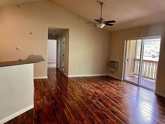 4th image of 520 River View Dr Unit 506