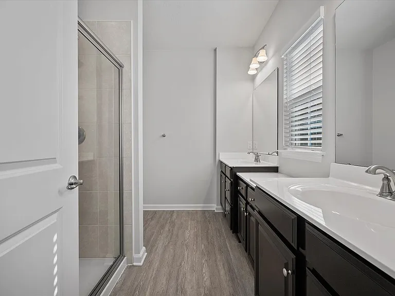 Plaza Townhomes — Photo 20