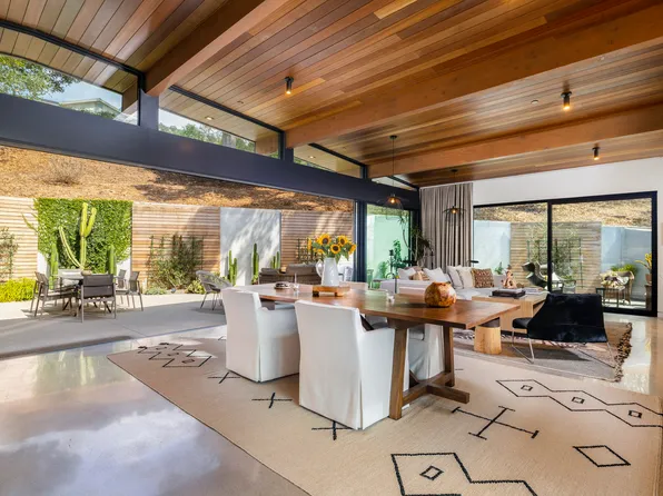 1118 N Patterson Ave, Santa Barbara, CA 93111