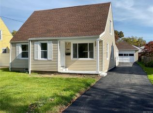 241 68th St, Niagara Falls, NY 14304
