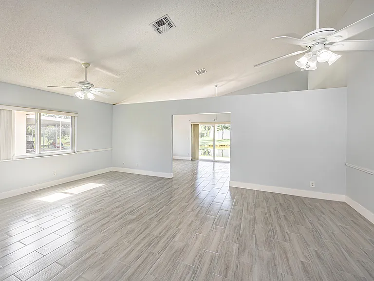 5148 Rosen Blvd — Photo 6