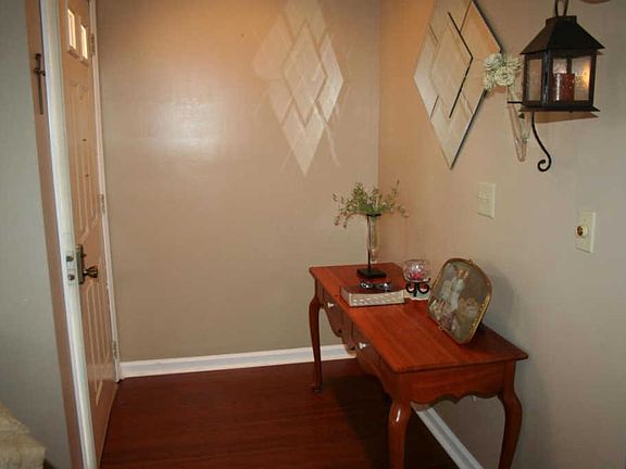 4th image of 4965 Deer Run Pl