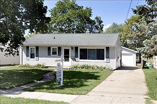 1st image of 56 Woodlawn Ave S