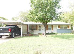 236 W Southern Ave, Saginaw, TX 76179