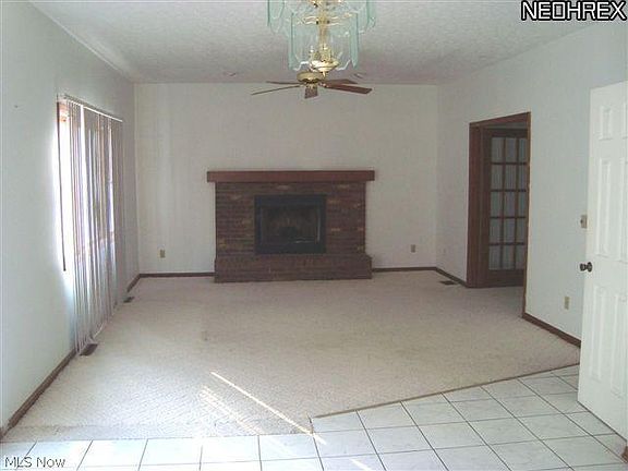 3rd image of 19793 Summer Place Dr
