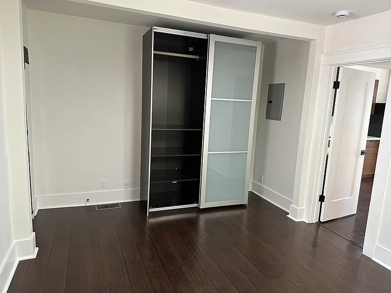 1206 N Orange Grove Ave #B — Photo 6