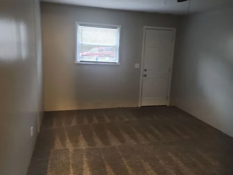 1267 Phillips Dr — Photo 9