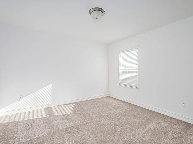 1421 Elijah Dr — Photo 13
