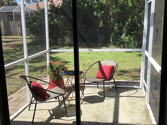 5th image of 2971 Crane Ave