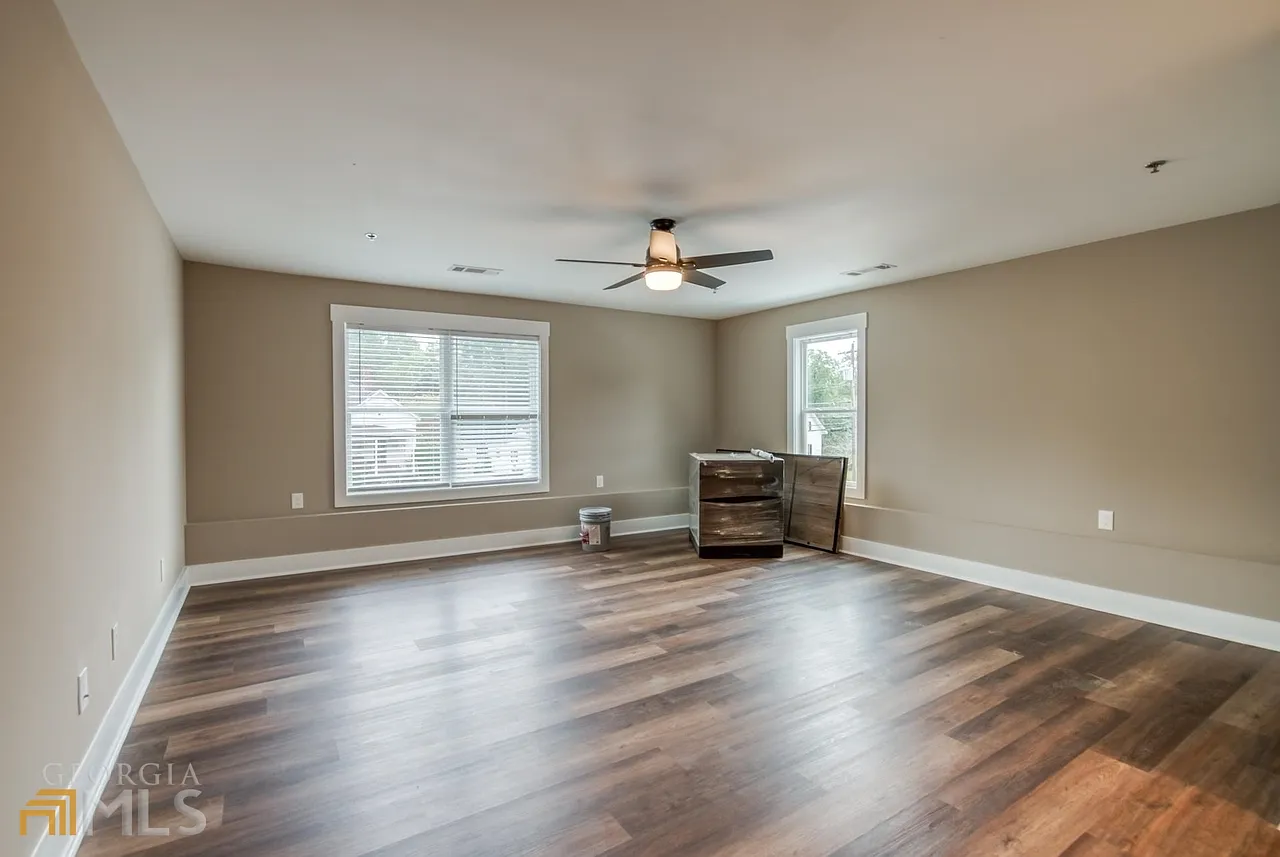 2 bed, 1.0 bath, 1500 sqft, $1,595 — Photo 4