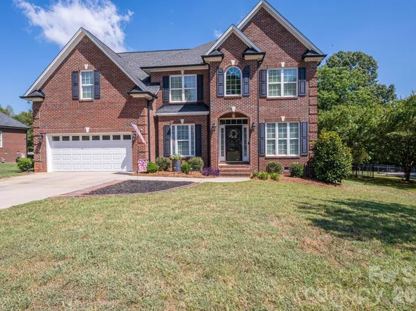 4708 McDade Ln, Gastonia, NC 28056