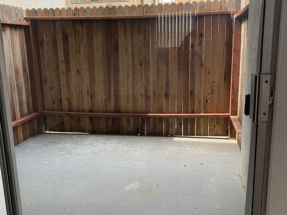 4th image of 103 N Irena Ave #3
