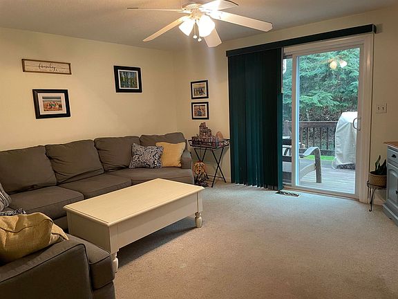 4th image of 34 Winterwood Dr
