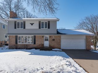 219 Terrace Dr, Mankato, MN 56001