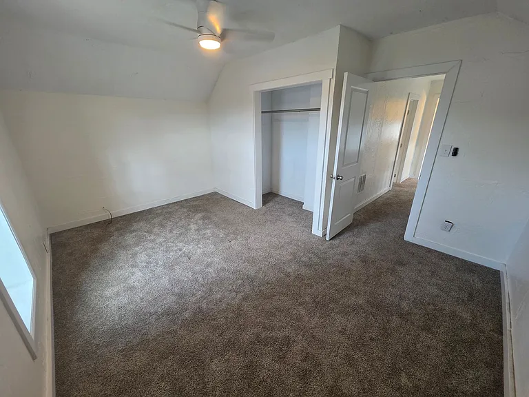 1104 E Rockwell Ave — Photo 11
