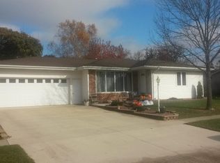 326 1st St, Dumont, IA 50625