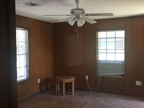 3rd image of 3805 19th St N
