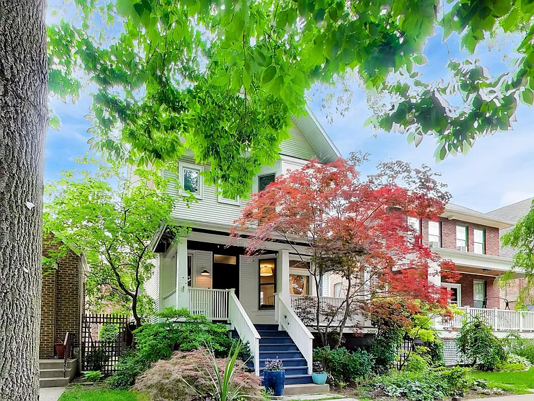 2010 W Bradley Pl — Photo 58