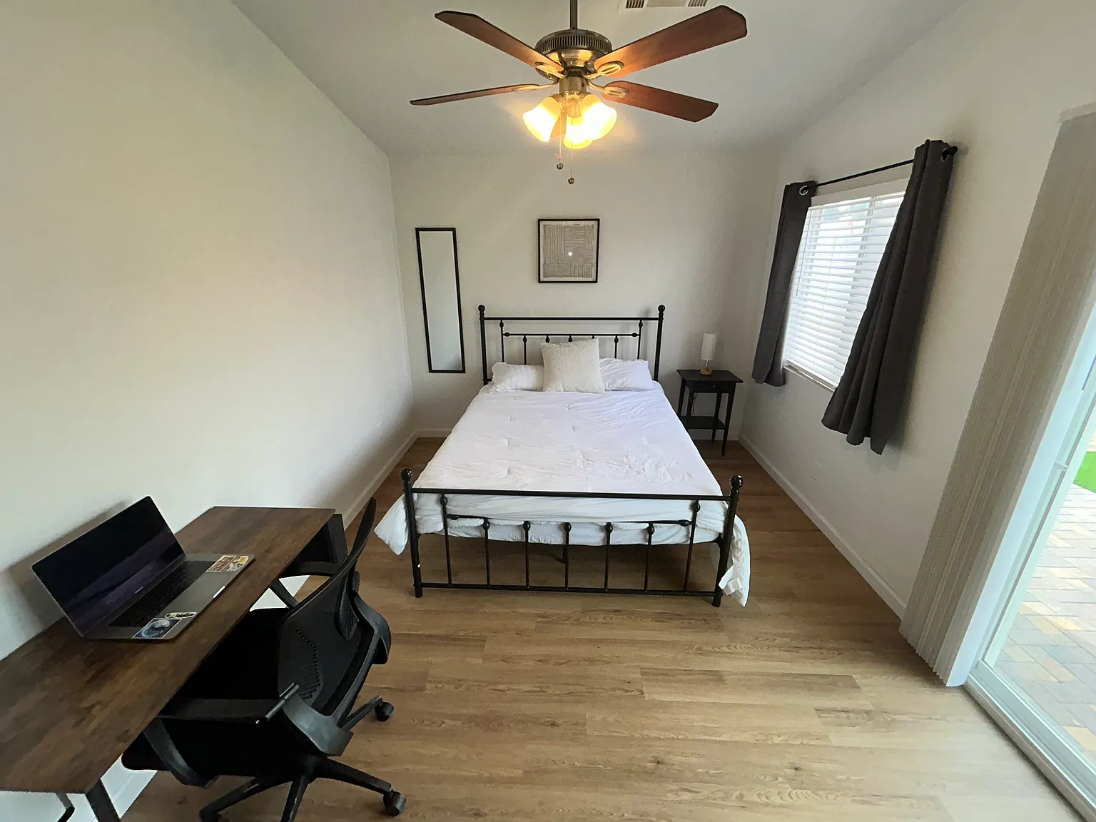 1 bed, 1484 sqft, $900 — Photo 2