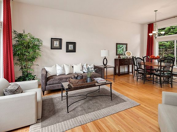 3rd image of 10527 NE 119th Pl
