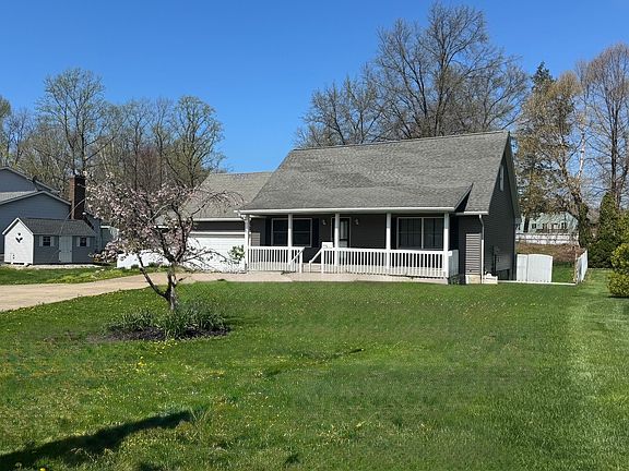 2nd image of 5222 E Lake Rd