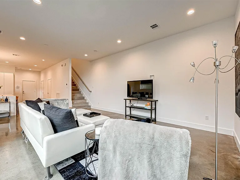 805 Dorothy St #B — Photo 9