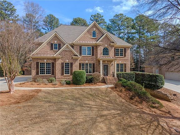 2nd image of 792 Grassmeade Way