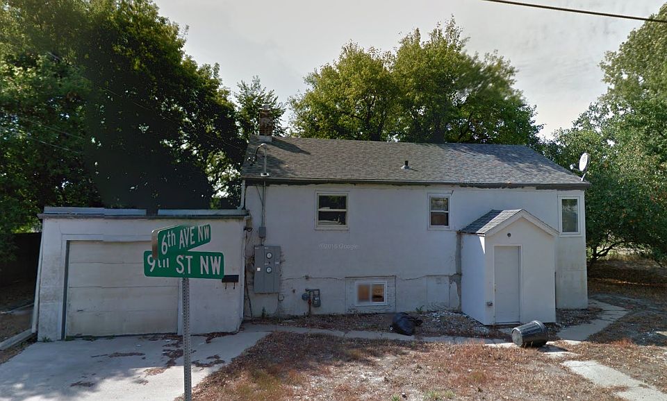 601 9th St NW - outside_05142019