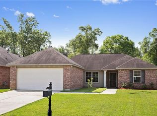 13990 Arbor Walk Dr, Denham Springs, LA 70726